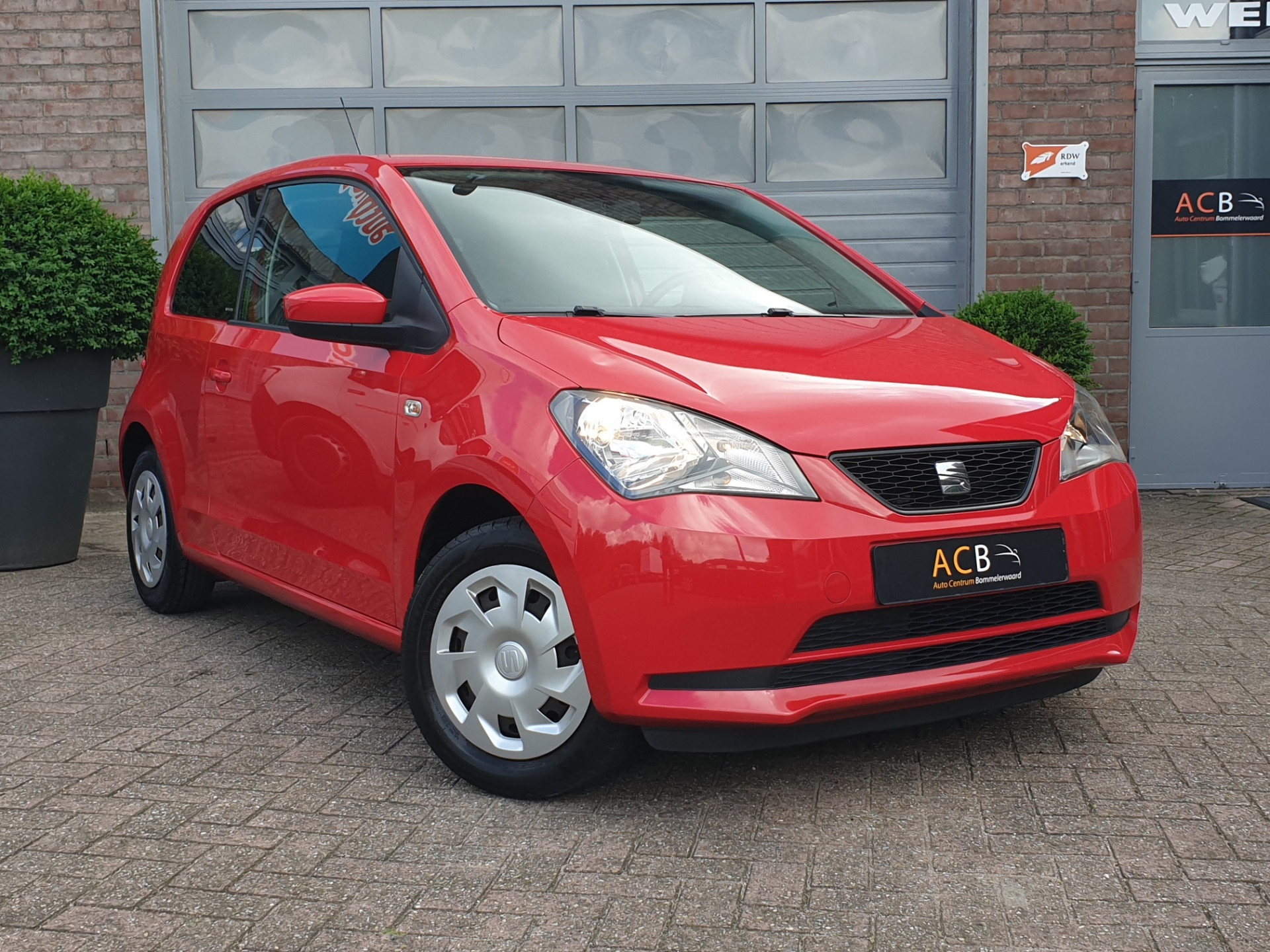 SEAT Mii