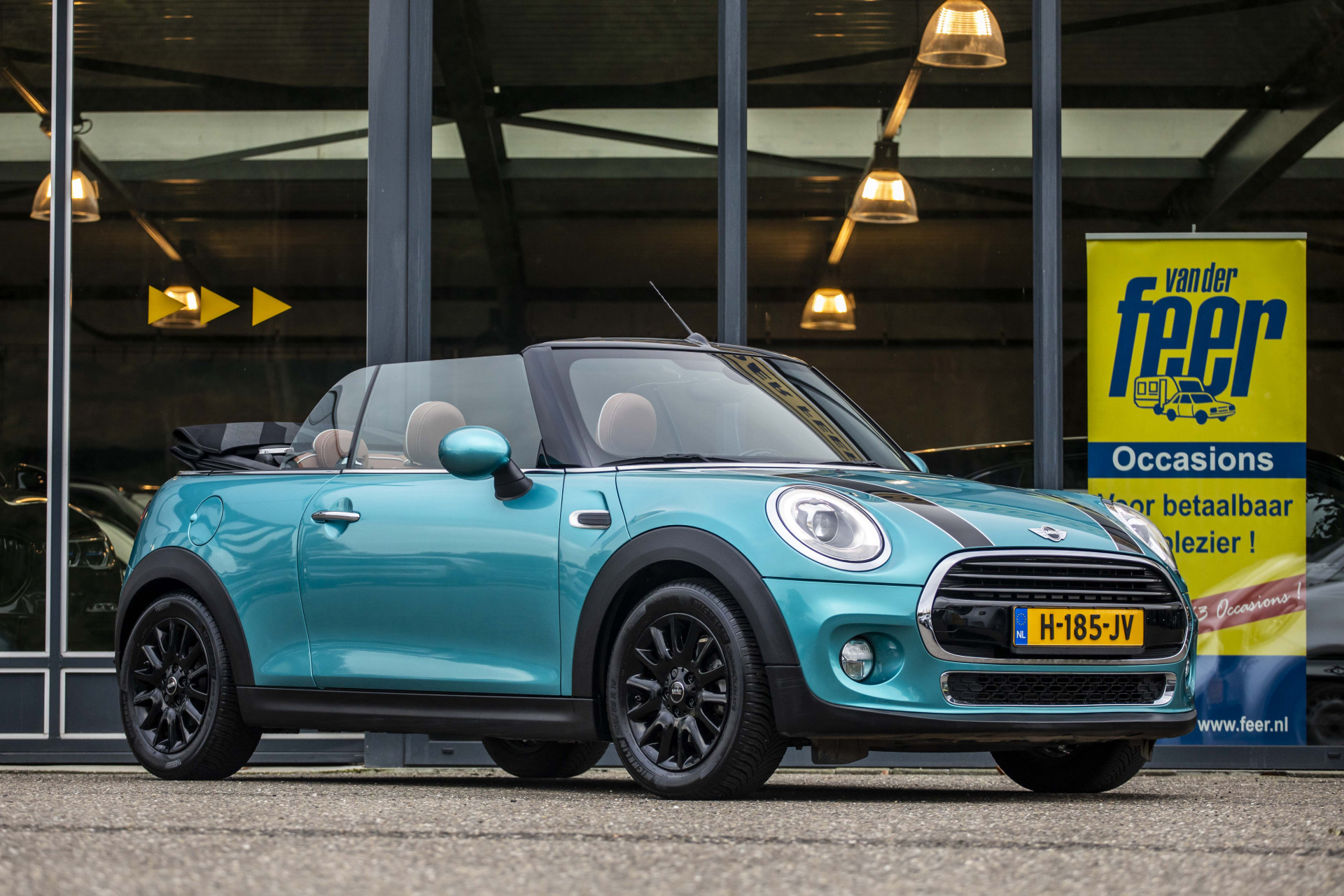 Foto van MINI Cabrio