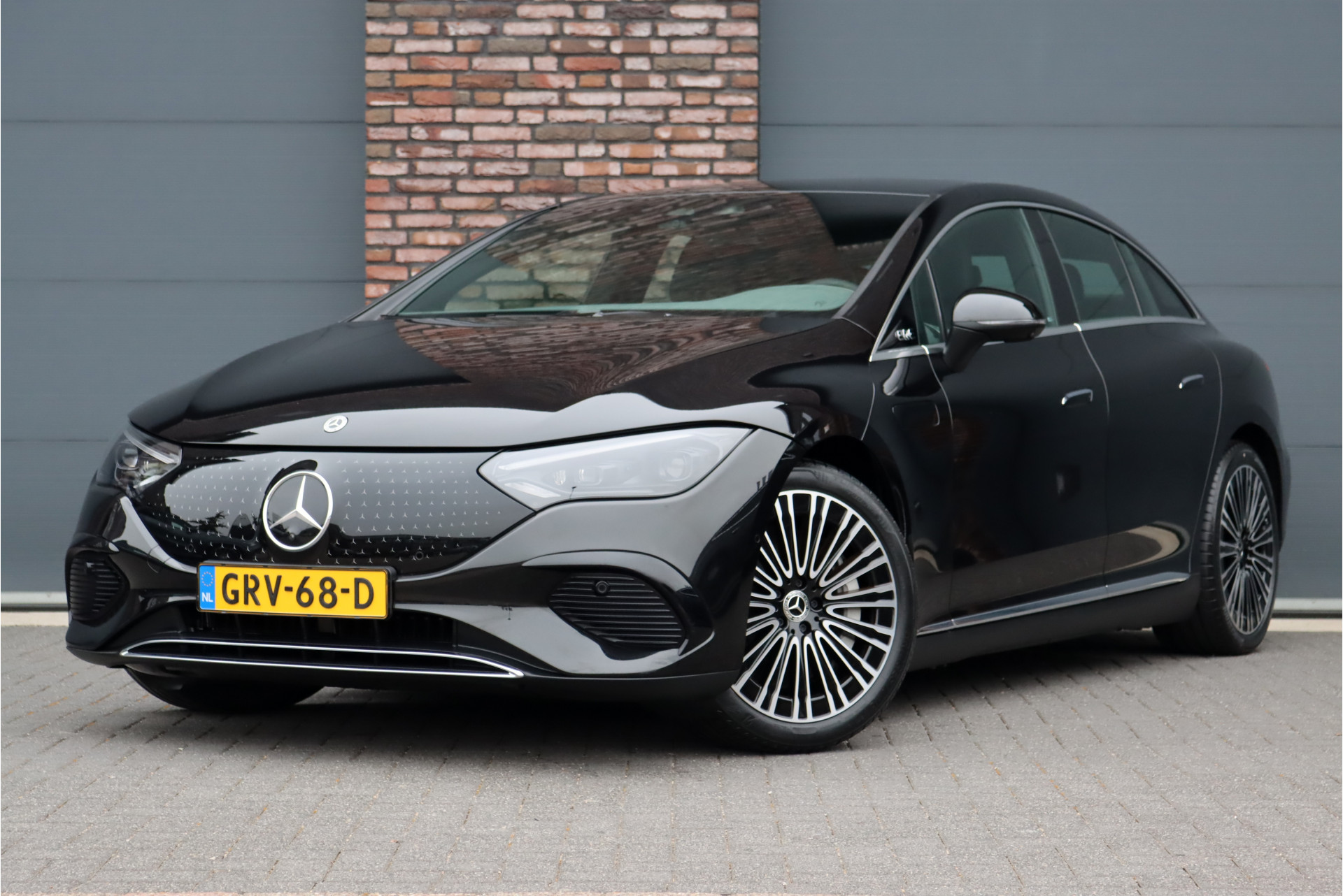 Foto van Mercedes-Benz EQE