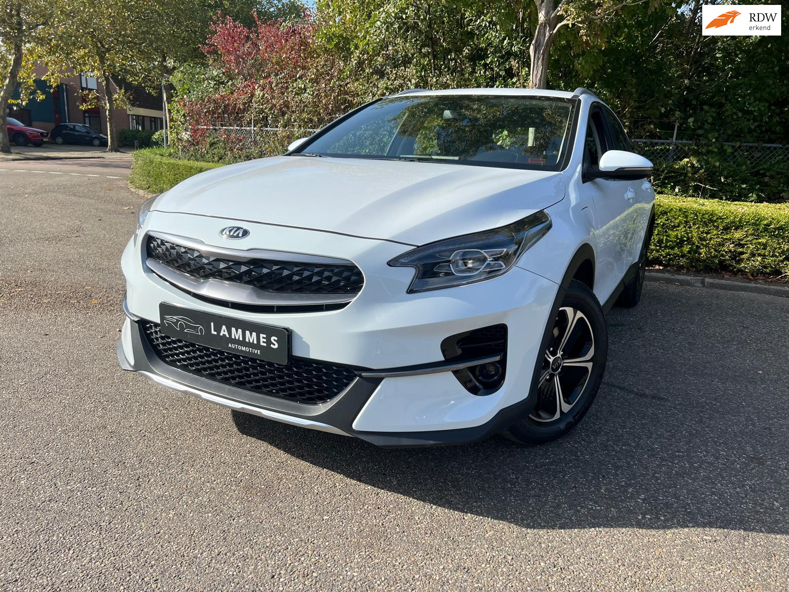 Foto van Kia XCeed 1.6 GDi Plug in Hybride Apple carplay Cruise control Parkeer camera Stoel verwarming
