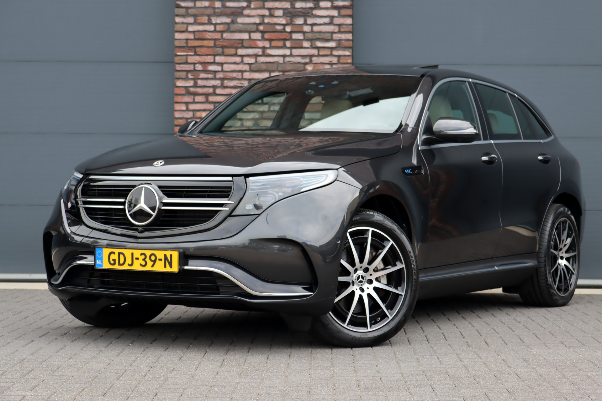Foto van Mercedes-Benz EQC