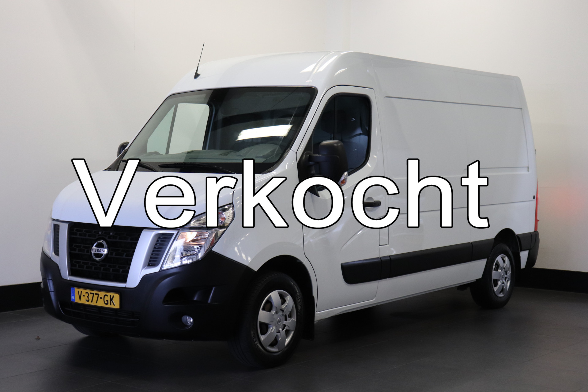 Nissan NV400