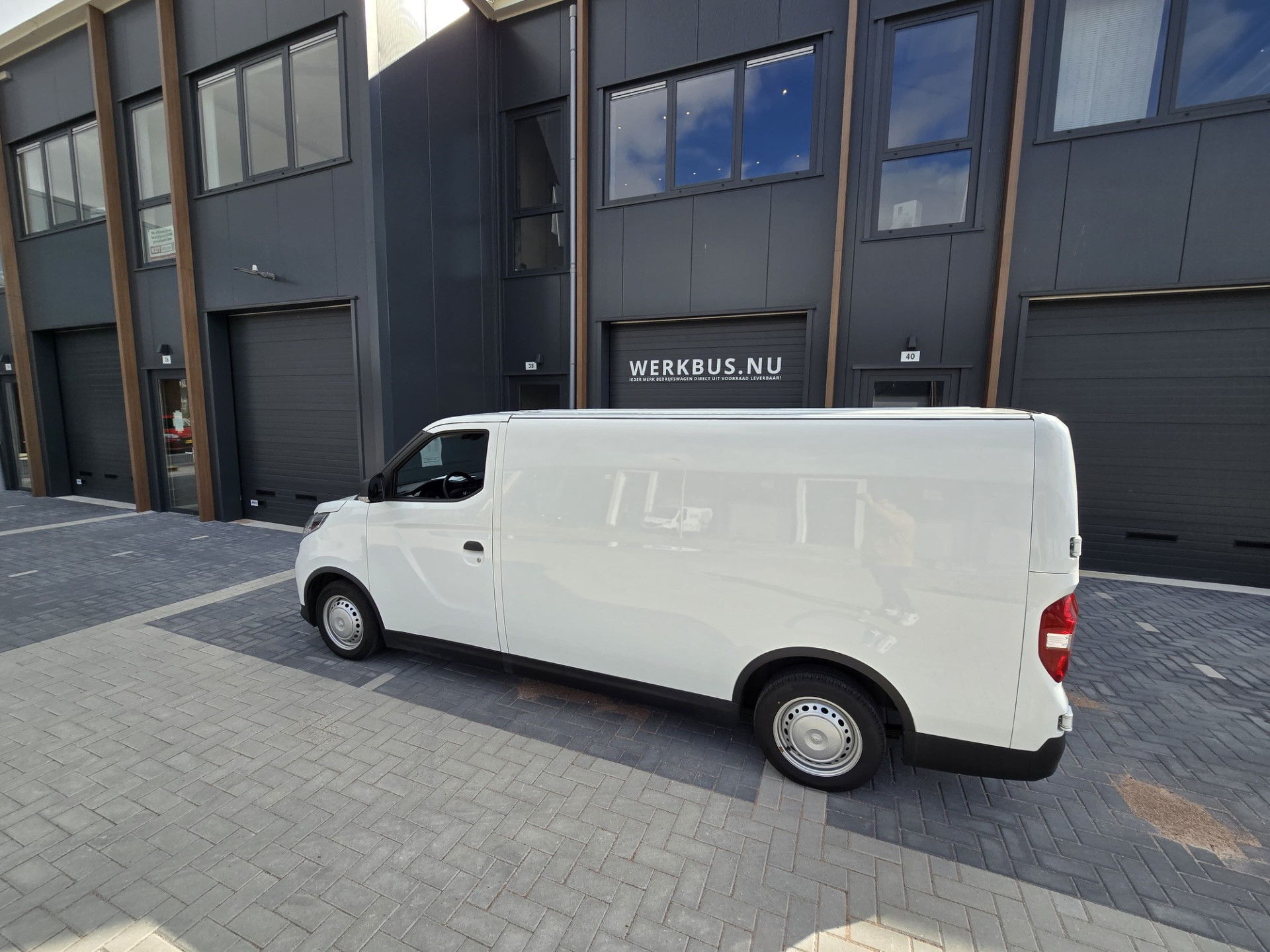 Maxus EDELIVER 3