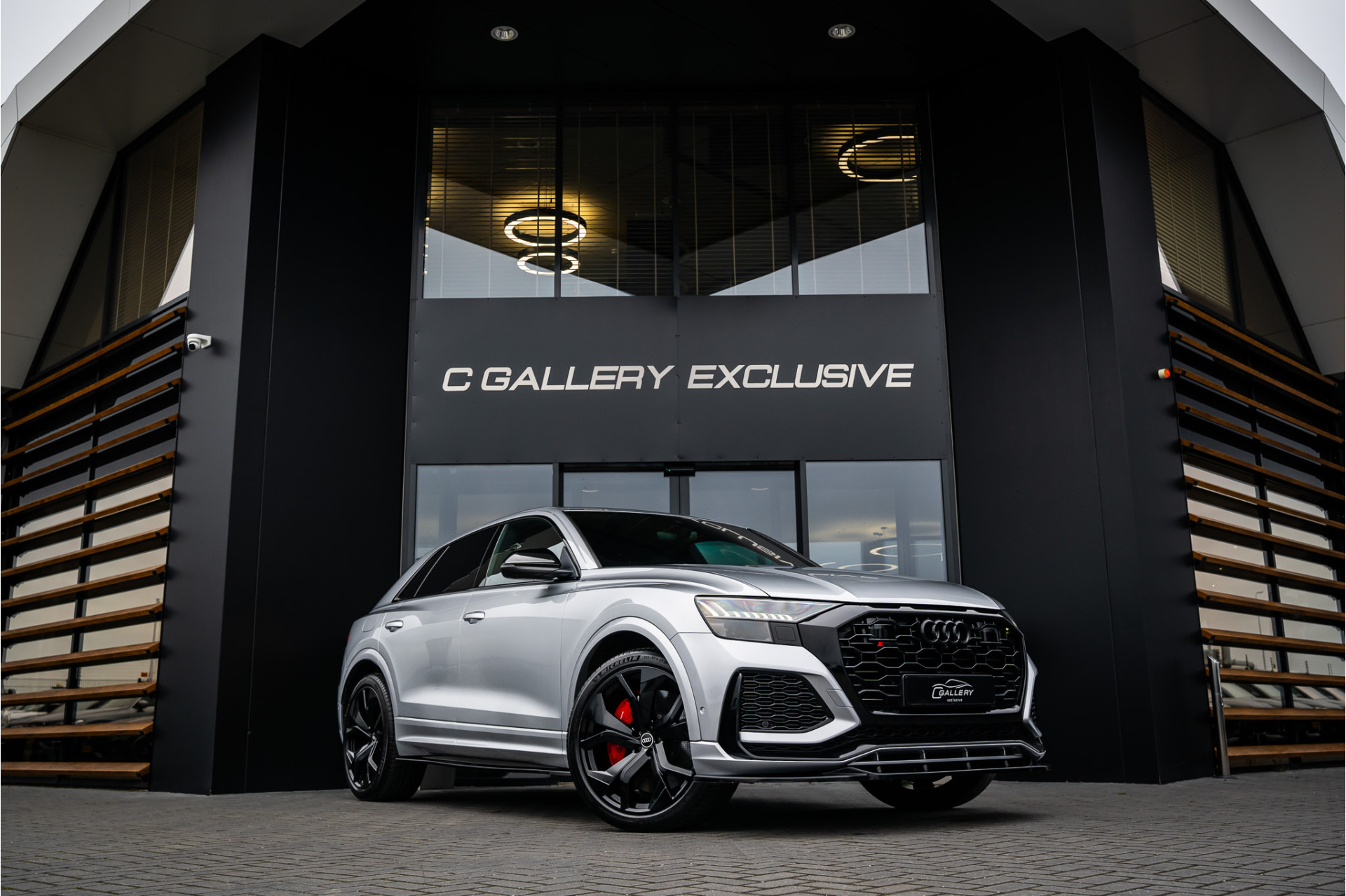 Foto van Audi RSQ8