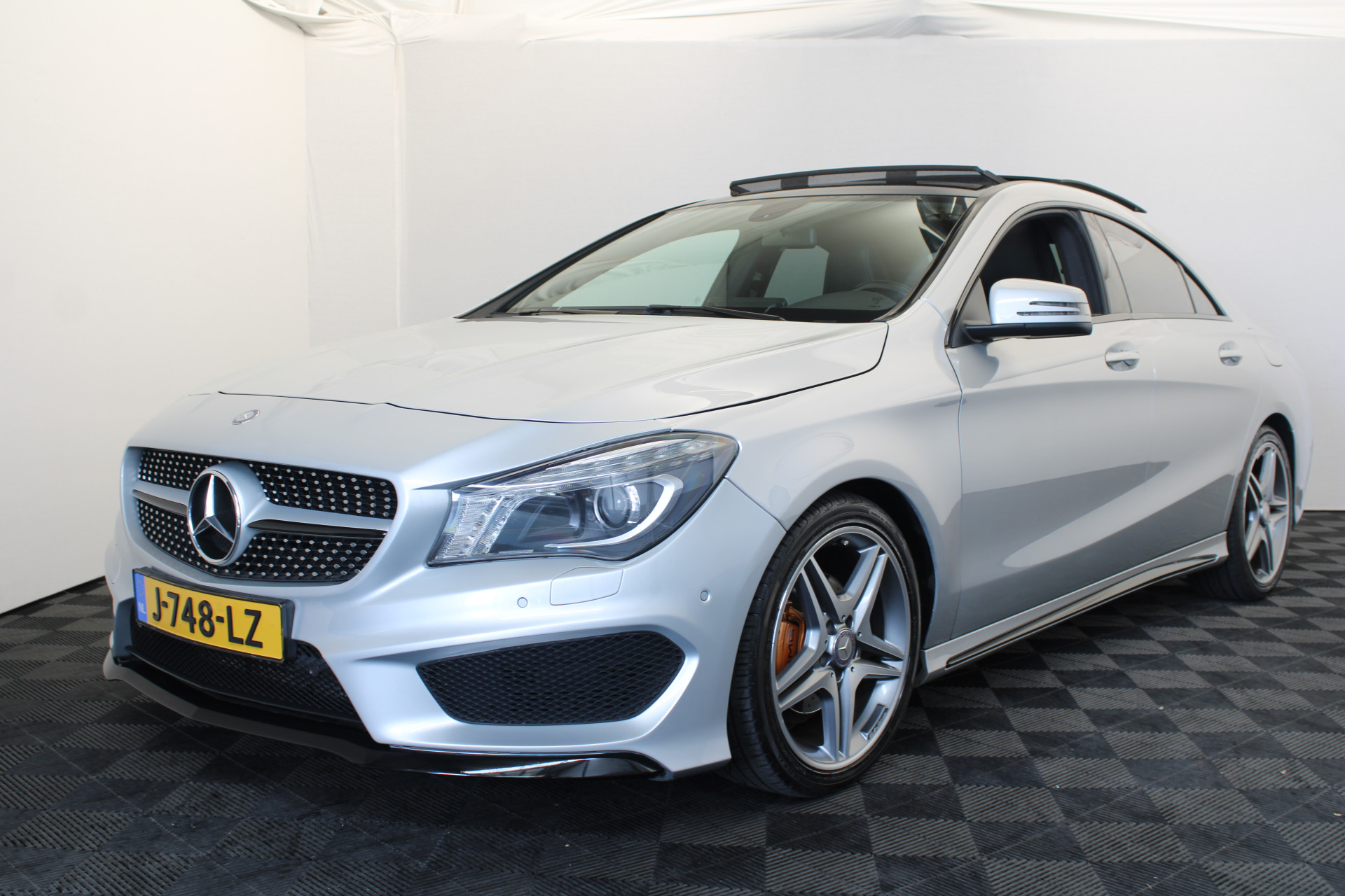 Mercedes-Benz CLA-Klasse
