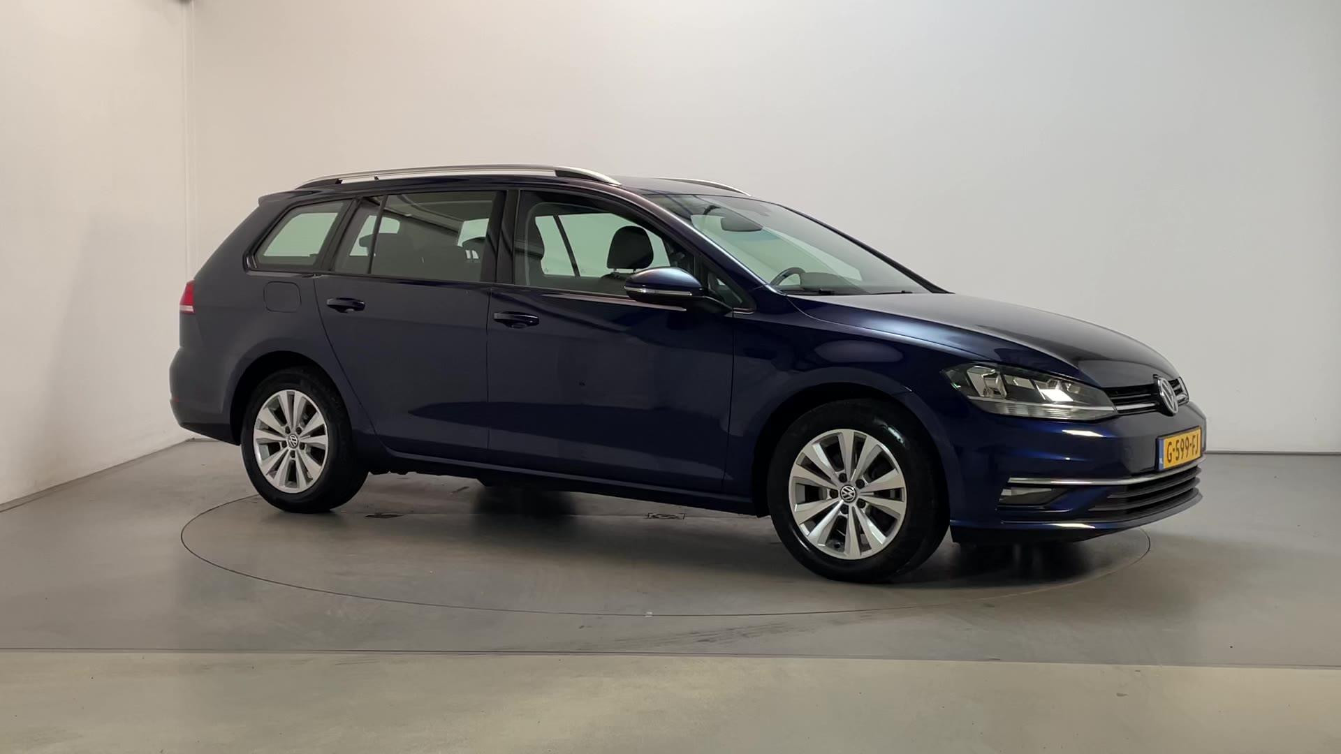 Foto van Volkswagen GOLF Variant