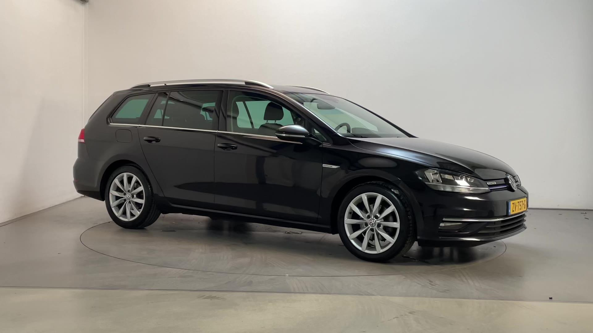 Foto van Volkswagen GOLF Variant