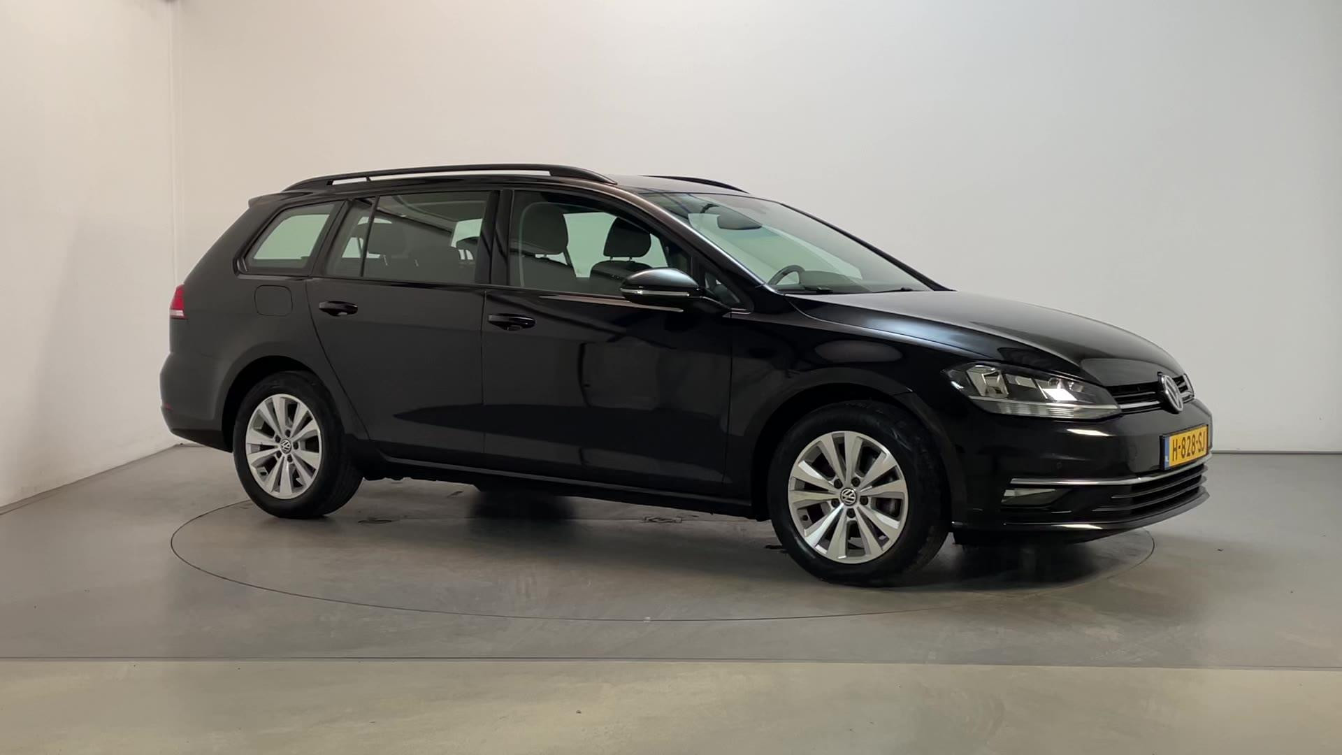 Foto van Volkswagen GOLF Variant
