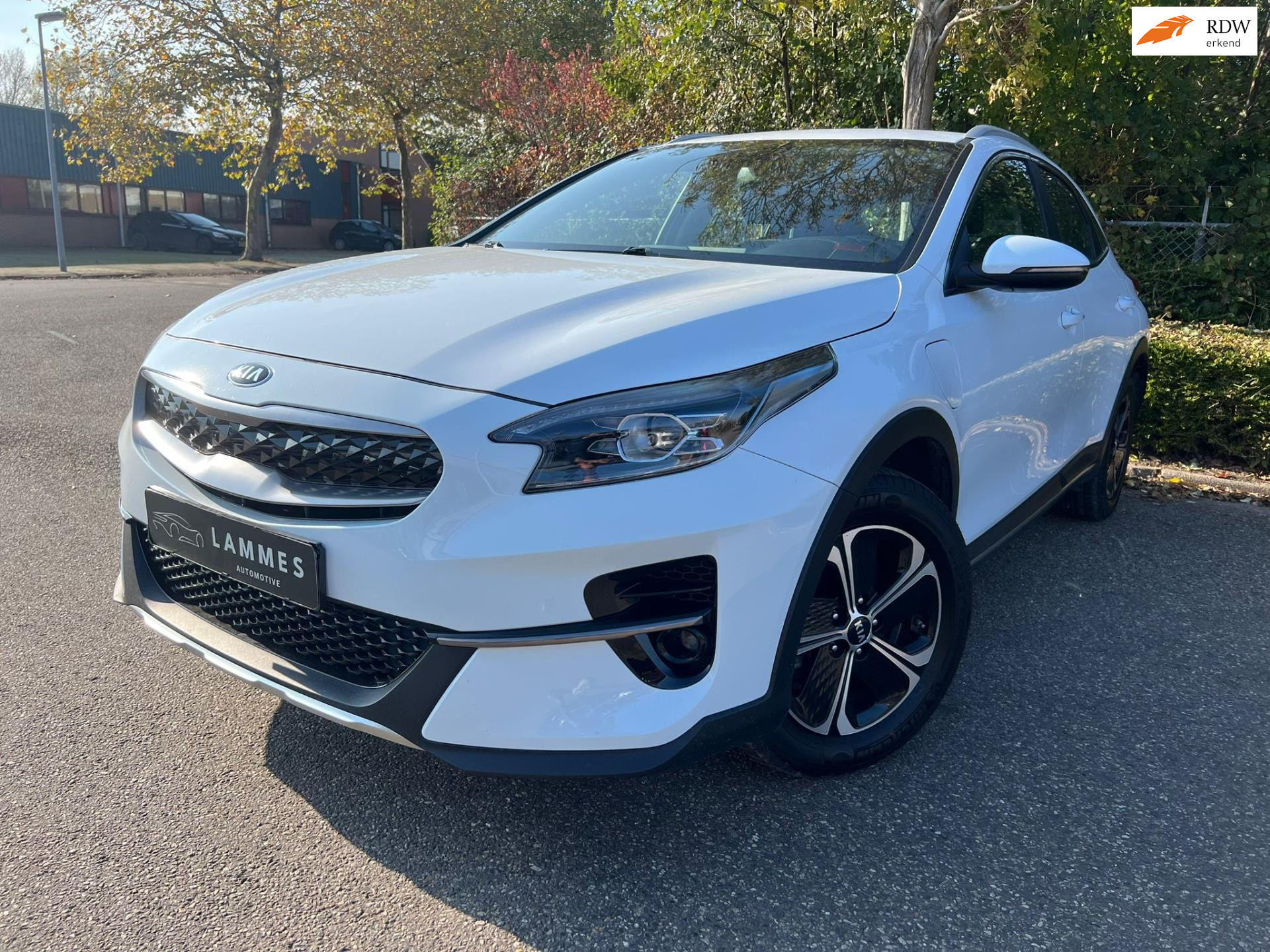 Foto van Kia XCeed 1.6 GDi Plug in Hybride Apple carplay Cruise control Parkeer camera Stoel verwarming