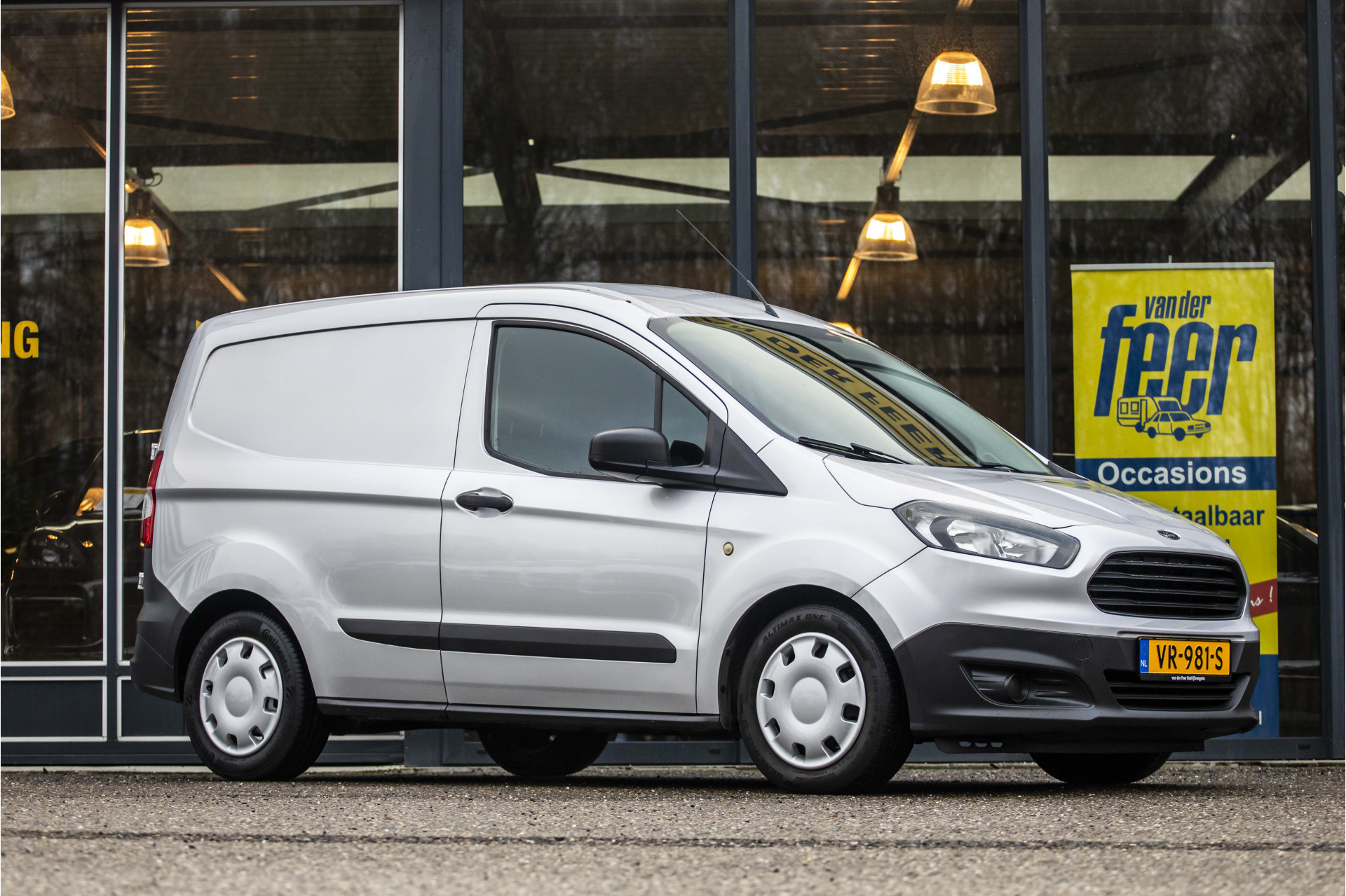 Foto van Ford Transit Courier