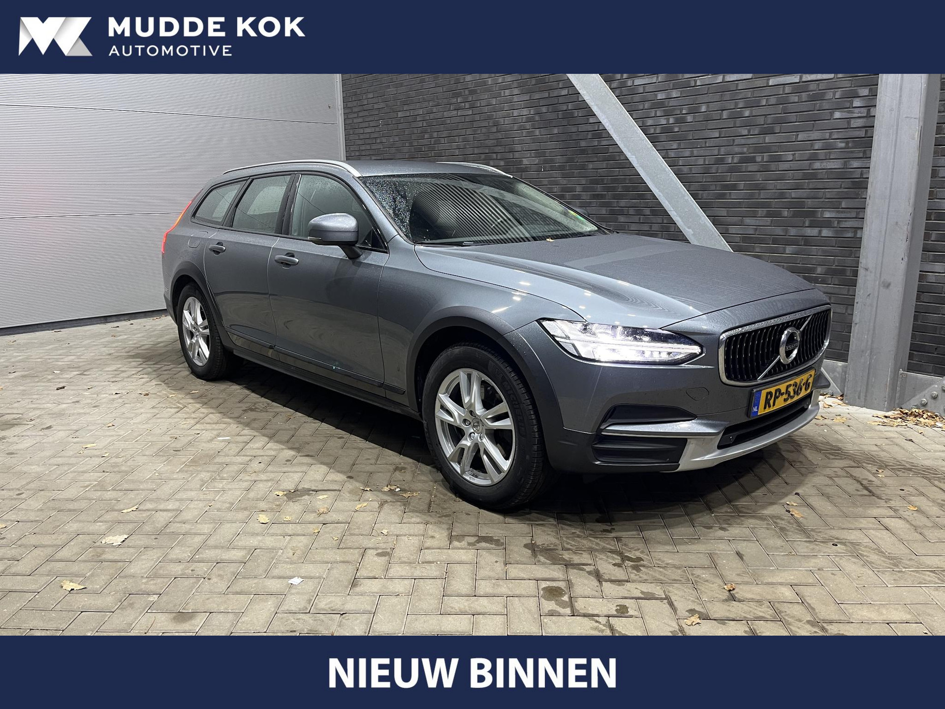 Volvo V90