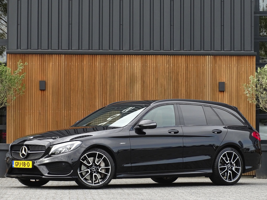 Foto van Mercedes-Benz C-Klasse