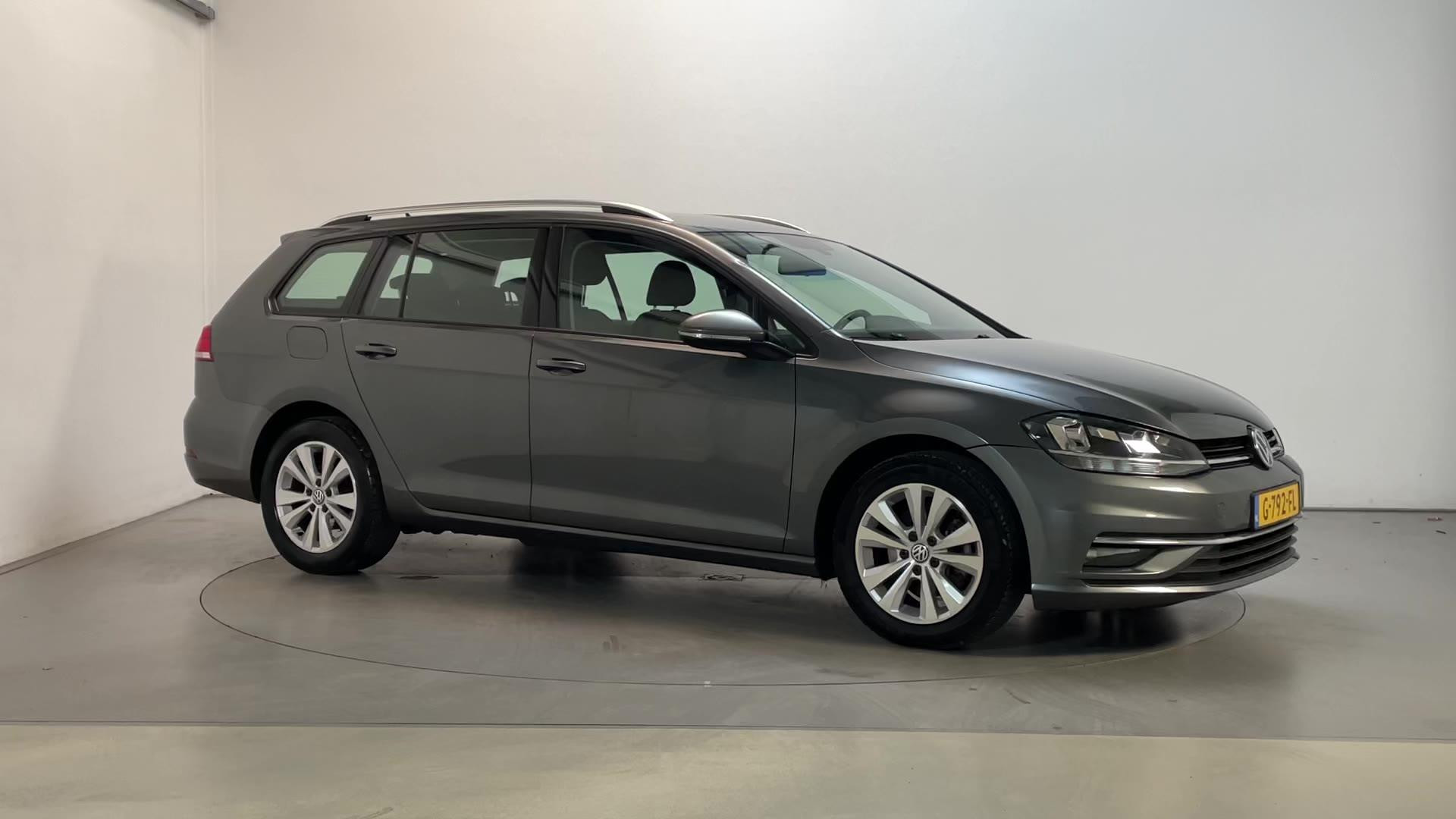 Foto van Volkswagen GOLF Variant