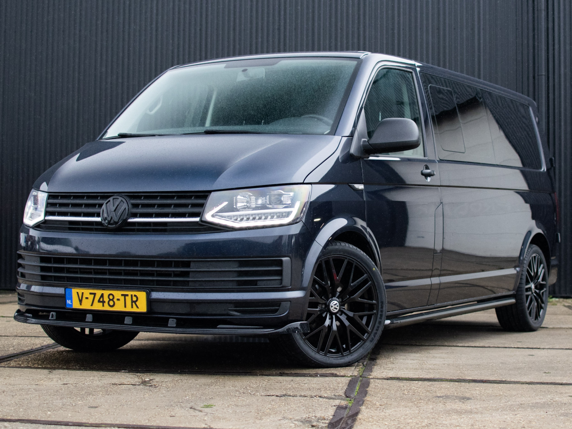 Foto van Volkswagen Transporter L2
