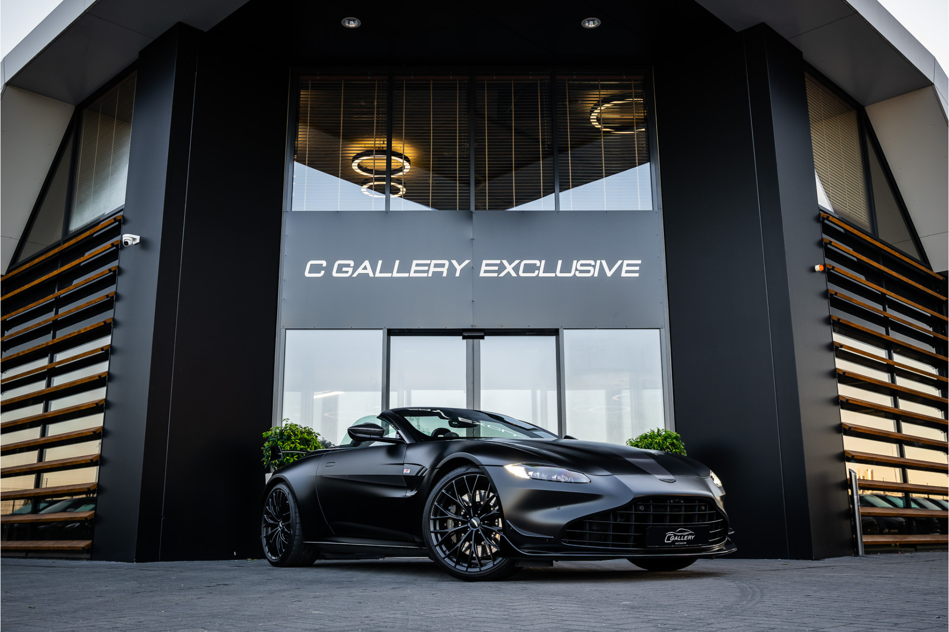 Foto van Aston Martin Vantage Roadster