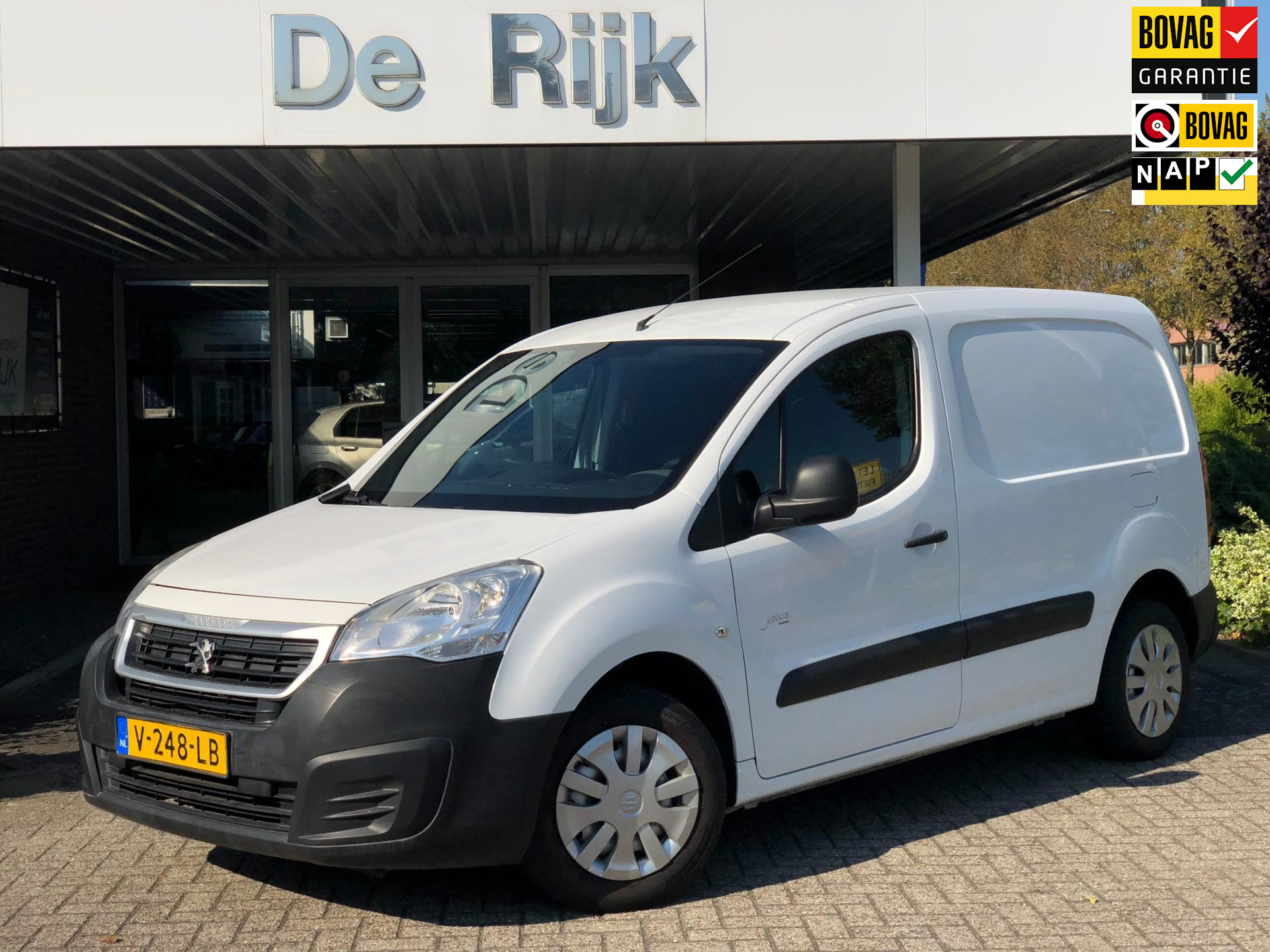 Foto van Peugeot Partner
