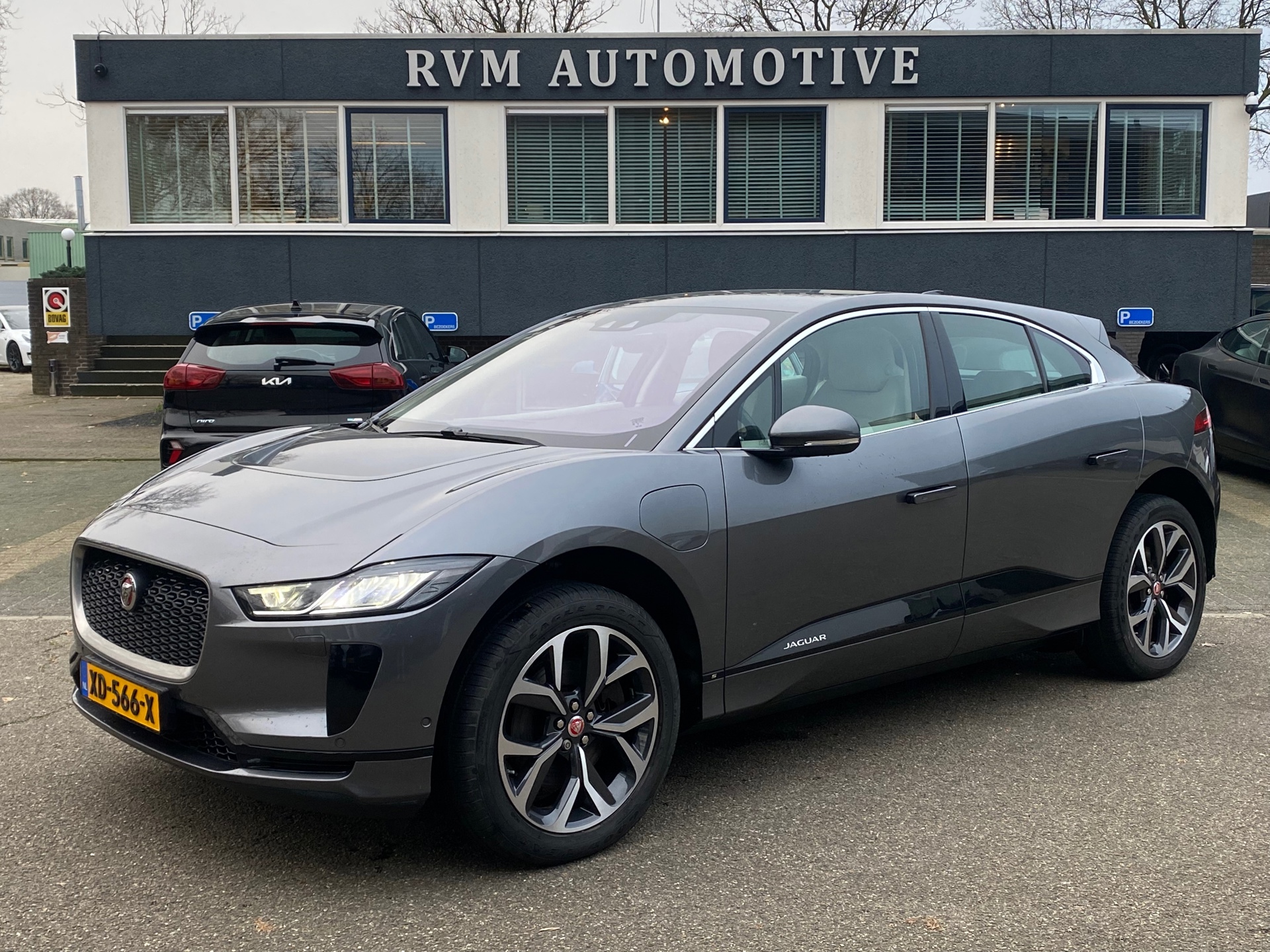 Jaguar I-PACE
