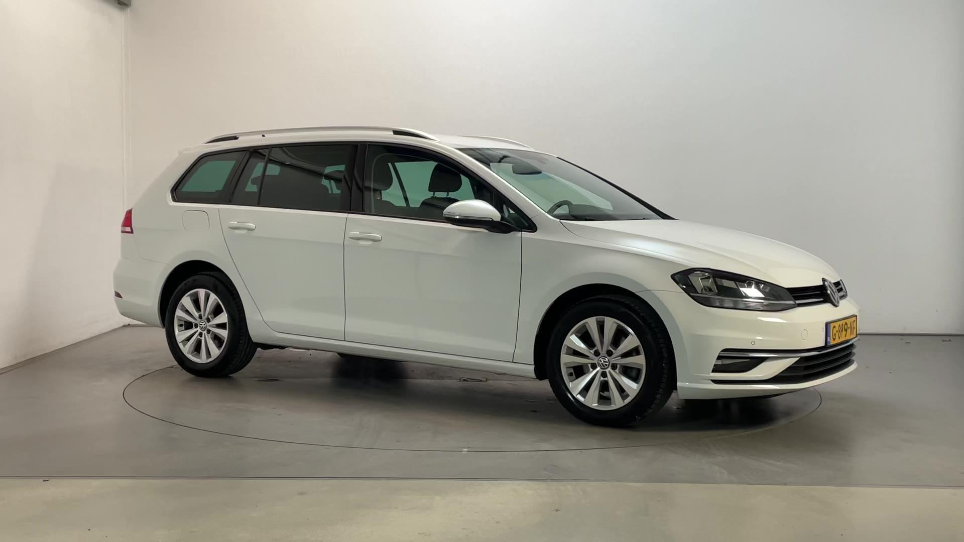 Foto van Volkswagen GOLF Variant