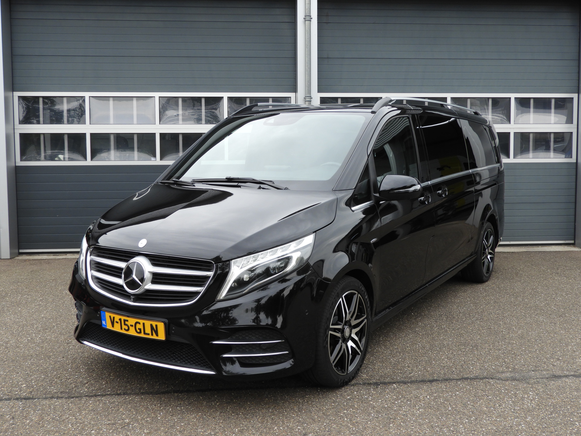 Foto van Mercedes-Benz V-Klasse