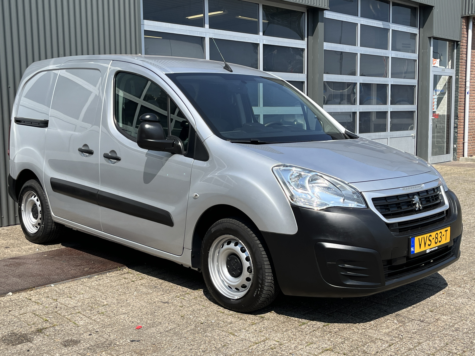 Foto van Peugeot Partner