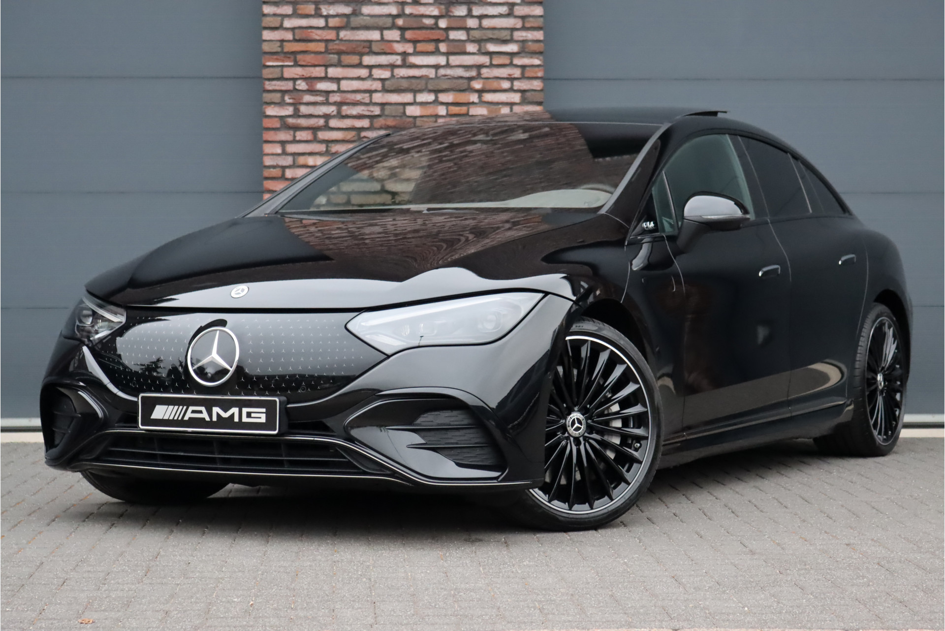 Foto van Mercedes-Benz EQE
